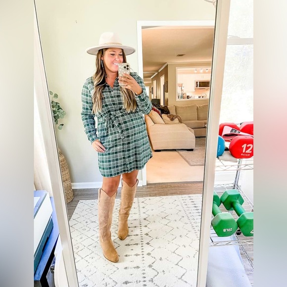 New Goodthreads Women's Brushed Flannel Relaxed-Fit Belted Shirt Dress (Medium)‎ - Picture 7 of 7